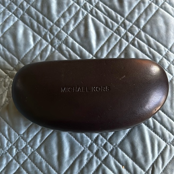 Michael Kors Hardshell Sunglass Case - Picture 1 of 3